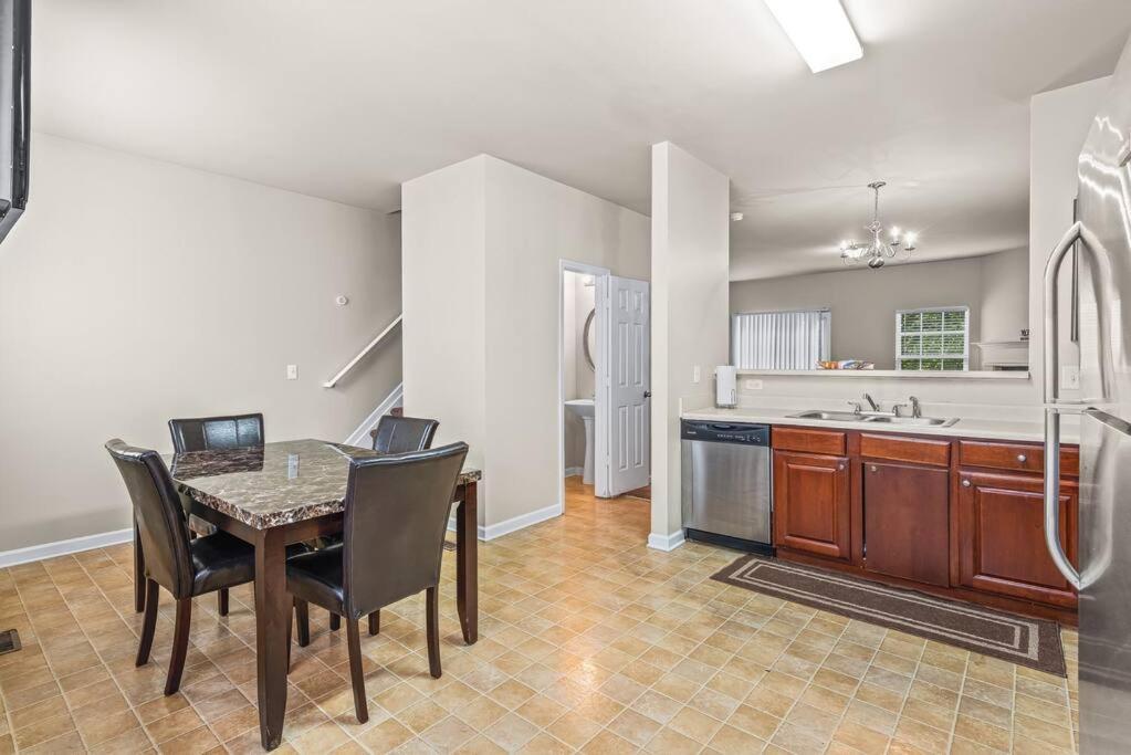 Charming Multilevel 4 Bedroom Townhouse Atlanta Exteriör bild